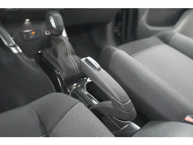 Citroën C3 Aircross PureTech 130 EAT6 Max 2024 Benzine 39