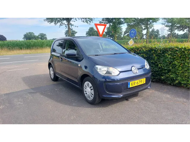 Volkswagen up! 1.0 take up! BlueMotion 2015 Benzine 4
