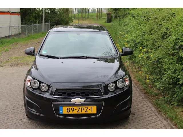 Chevrolet Aveo 1.2 LT 2013 Benzine 8