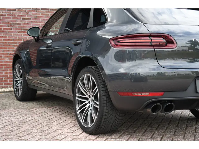 Porsche Macan 2.0 PDK 2018 Benzine 36