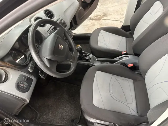 SEAT Ibiza ST 1.4 COPA Plus 2012 Benzine 13