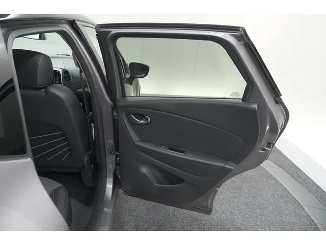 Renault Captur TCe 90 Intens 2019 Benzine 62