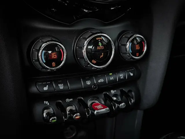 MINI One Mini 1.5 Business Edition 2019 Benzine 35