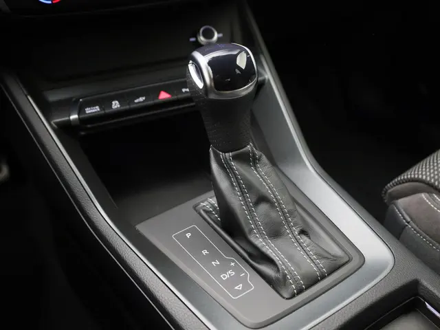 Audi Q3 45 TFSIe 180kW/245PK S-Line 2022 Hybride Benzine 14