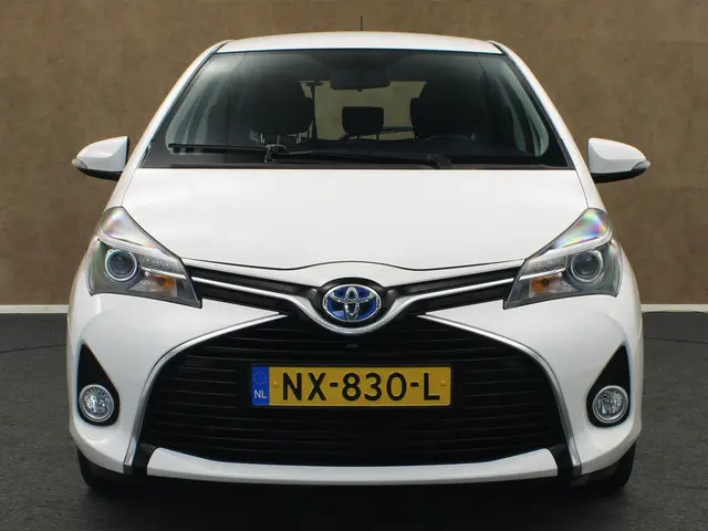 Toyota Yaris 1.5 Hybrid Aspiration 2015 Hybride Benzine 7
