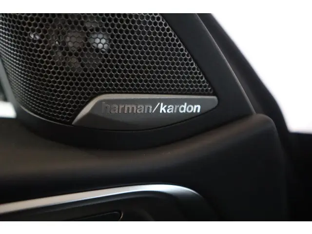 BMW M4 CS 2026 Benzine 29