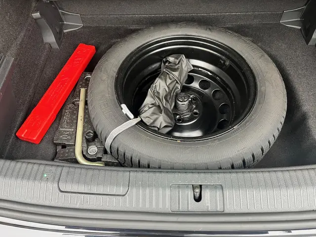 Volkswagen Golf Sportsvan 1.4 TSI Highline 2017 Benzine 8