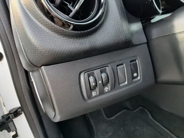 Renault Clio Estate 0.9 TCe Expression 2014 Benzine 11