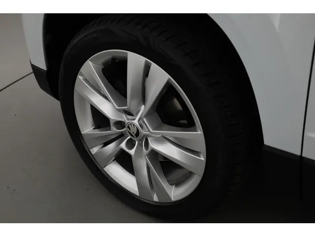 Škoda Karoq 1.5 TSI ACT DSG 2019 Benzine 28