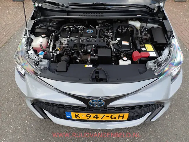 Toyota Corolla 1.8 Hybrid Business 2021 Hybride Benzine 31
