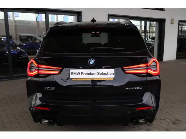 BMW X3 xDrive30e 2023 Hybride Benzine 4