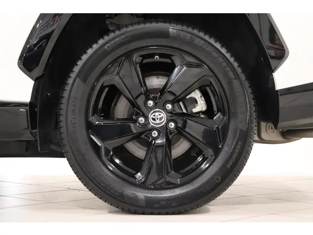 Toyota RAV4 2.5 Hybrid AWD Bi-Tone, 2020 Hybride Benzine 11