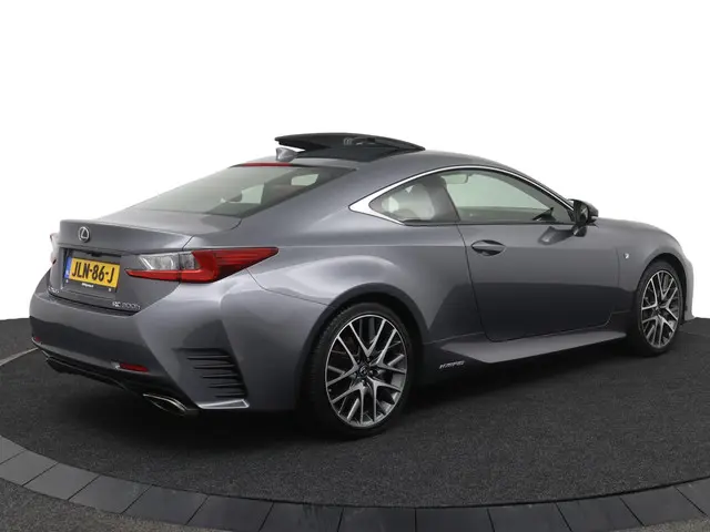 Lexus RC 2