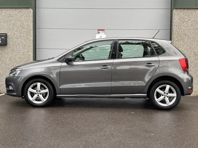 Volkswagen Polo 1.2 TSI Comfortline 2015 Benzine 4