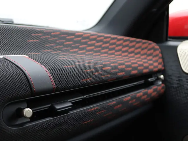 MINI 3-Deurs Cooper E John Cooper Works 2024 Elektrisch 21