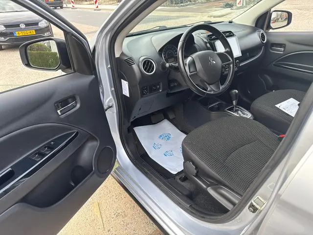 Mitsubishi Space Star 1.0 Bright 2016 Benzine 11