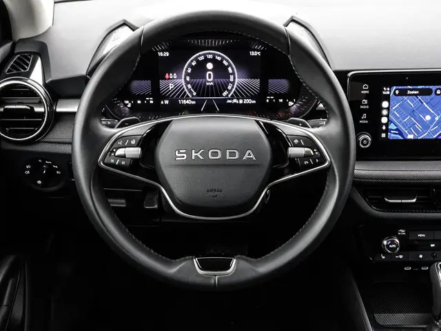 Škoda Fabia 1.0 TSI 115PK DSG Selection 2025 Benzine 14