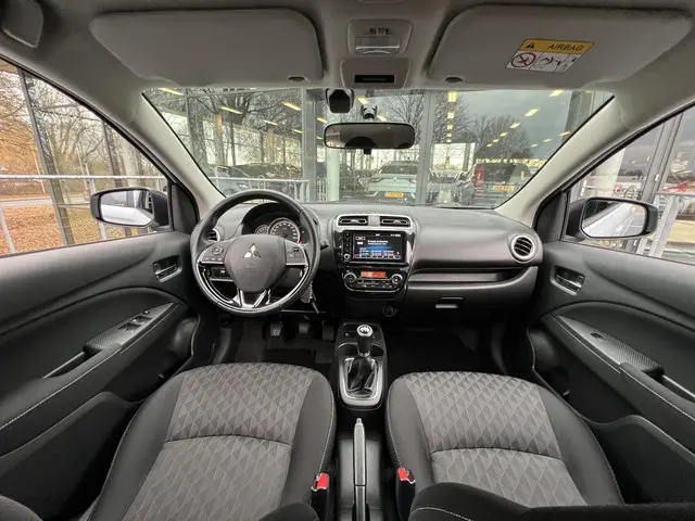 Mitsubishi Space Star 1.2 Intense 2021 Benzine 3