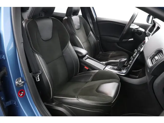 Volvo V40 2.0 D2 R-Design 2016 Diesel 12