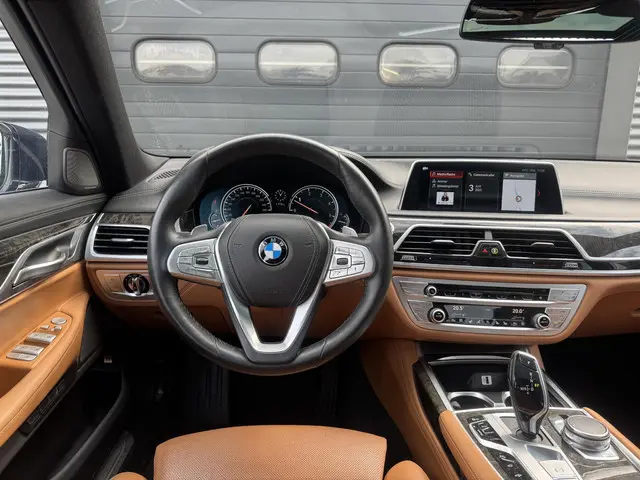 BMW 7 Serie 750d xDrive High Executive 2017 Diesel 31