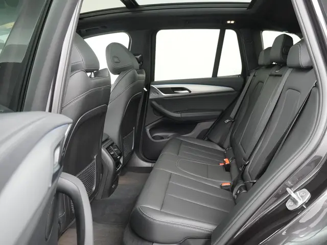 BMW X3 xDrive30e 2022 Hybride Benzine 15