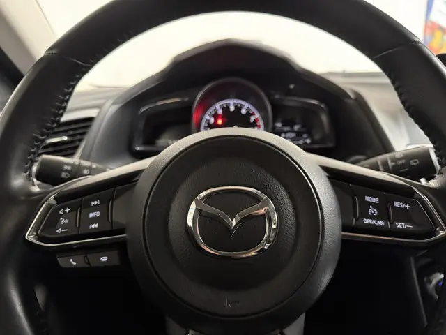 Mazda 3 2.0 SkyActiv-G 165pk SPORTSLINE 2018 Benzine 10