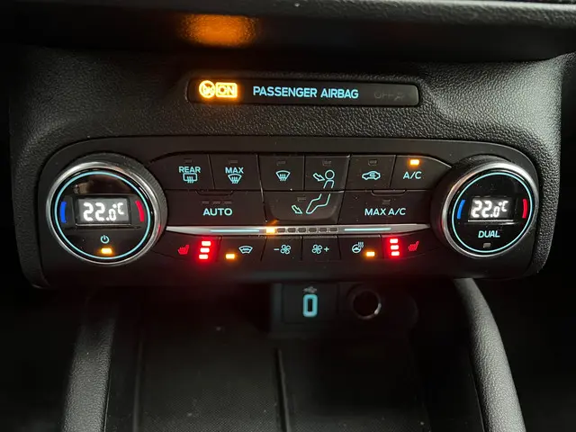 Ford Focus 1.0 EcoBoost ST Line Business 2018 Benzine 30