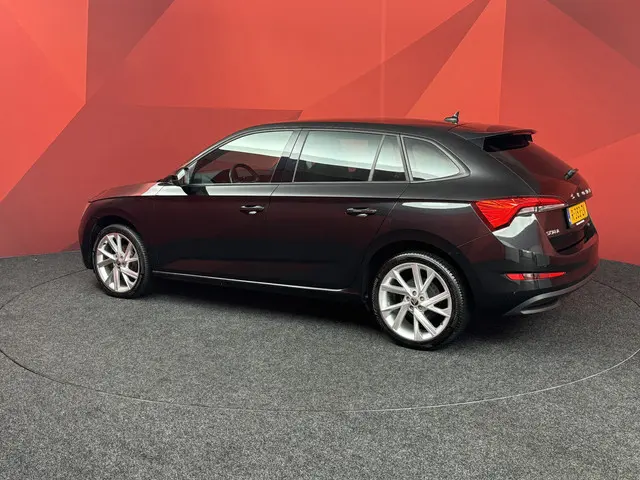 Škoda Scala 1.0 TSI Sport Business 2023 Benzine 23