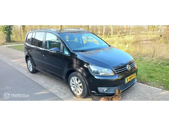 Volkswagen Touran 1.2 TSI Highline BlueMotion 2012 Benzine