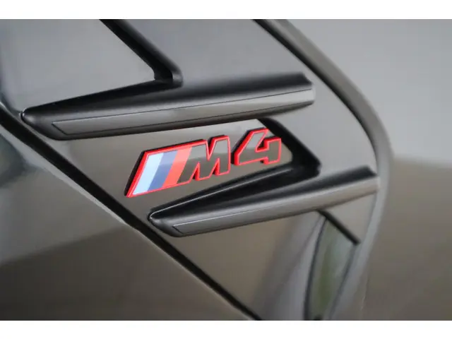 BMW M4 CS 2025 Benzine 39