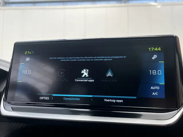 Peugeot e-2008 EV GT Pack 50 kWh 2022 Elektrisch 14