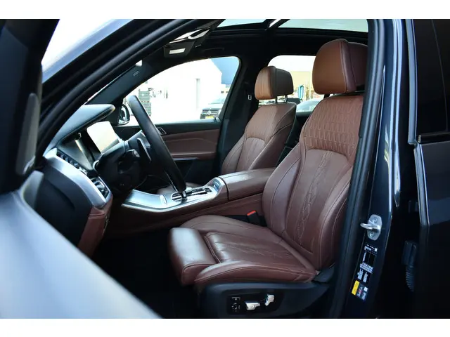 BMW X5 xDrive45e M-Sport 2021 Hybride Benzine 4