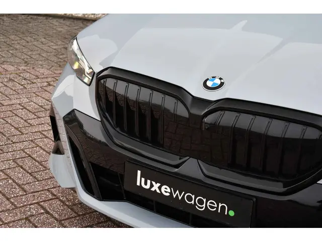 BMW 5 Serie 530e M-Sport 2024 Hybride Benzine 47