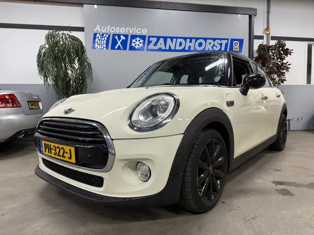 MINI Cooper Mini 1.5 Chili Serious Business 2016 Benzine