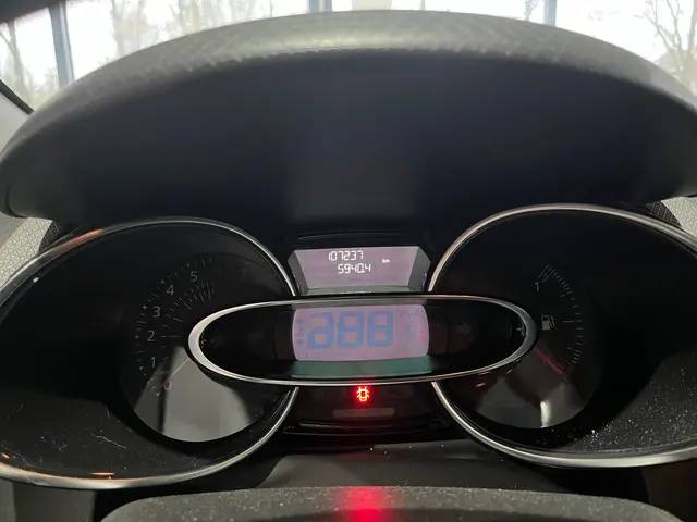 Renault Clio 0.9 TCe Limited 2018 Benzine 7