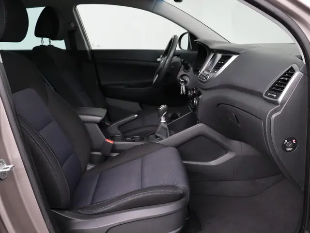 Hyundai Tucson 1.6 GDi Comfort 2016 Benzine 24