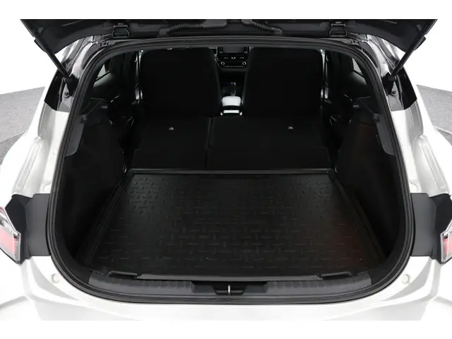 Toyota Corolla 2.0 Hybrid Bi-tone 2019 Hybride Benzine 24