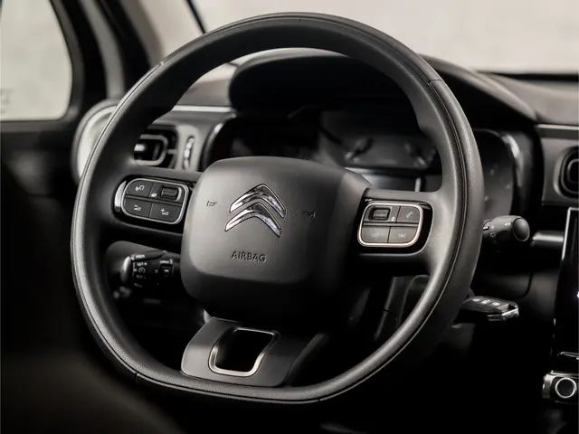 Citroën C3 1.2 PureTech Shine Sport 2018 Benzine 13