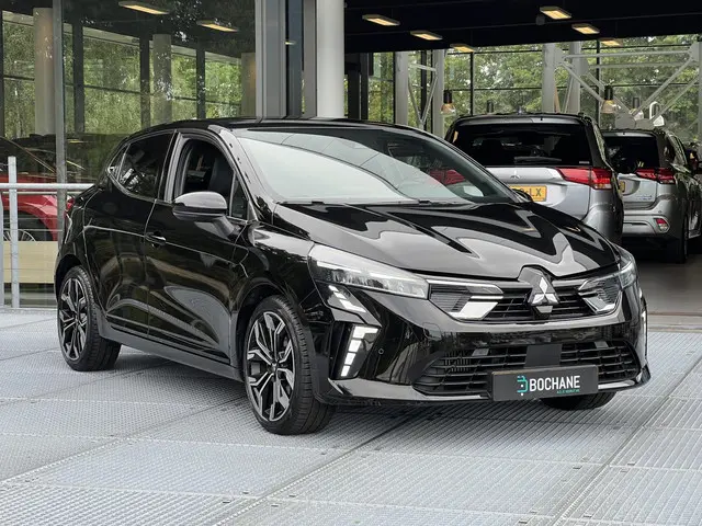 Mitsubishi Colt 1.0T MT First Edition 2024 Benzine 5