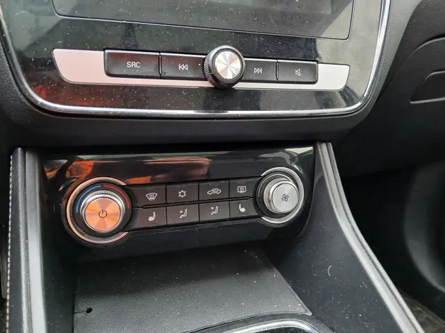 MG MG ZS EV Luxury 45 kWh SCHADEAUTO!! 2020 Elektrisch 19