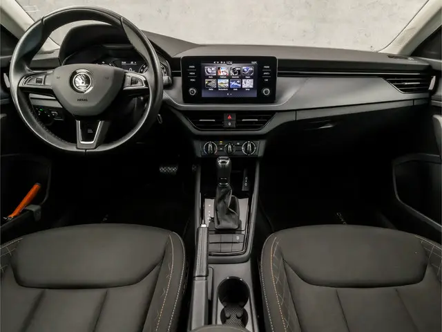 Škoda Kamiq 1.0 TSI Sport 2020 Benzine 6