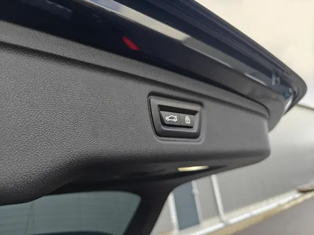 BMW 3 Serie Touring 320i|M-sport| 2021 Benzine 22