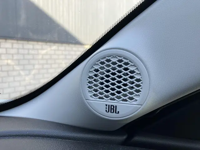 Jeep Avenger 1.2T 100 ALTITUDE 2024 Benzine 29