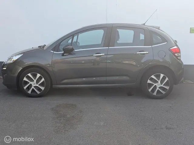 Citroën C3 1.2 PureTech Selection 2016 Benzine 23