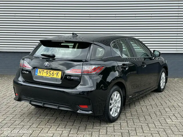 Lexus CT 200h AUTOMAAT, NETTE STAAT 2015 Hybride Benzine 6