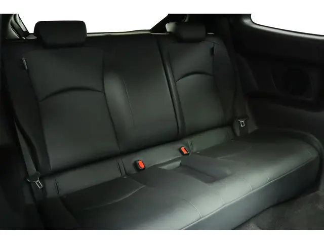 Toyota Yaris 1.6 GR Premium 2021 Benzine 39