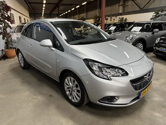 Opel Corsa 1.4 Innovation 2018 Benzine 4