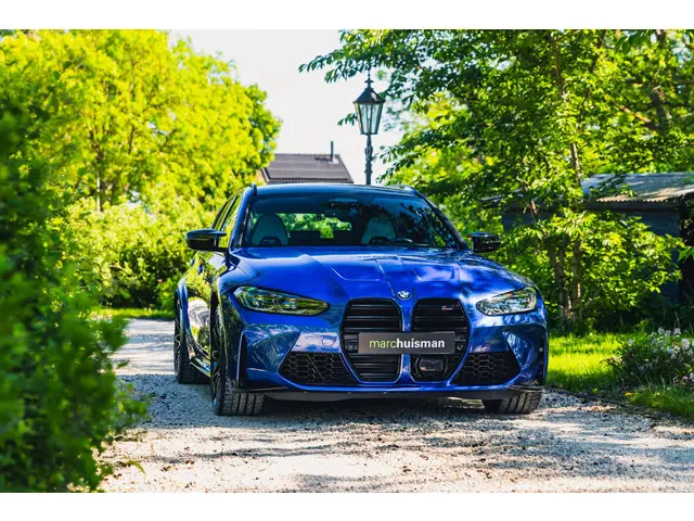 BMW M3 3-serie Touring xDrive Competition 2023 Benzine 104