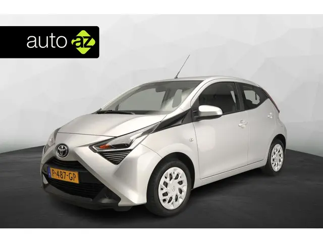 Toyota Aygo 1.0 VVT-i x-play 2022 Benzine