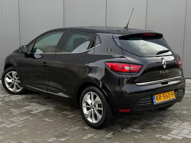 Renault Clio 0.9 TCe Limited Nwe ketting 2016 Benzine 6